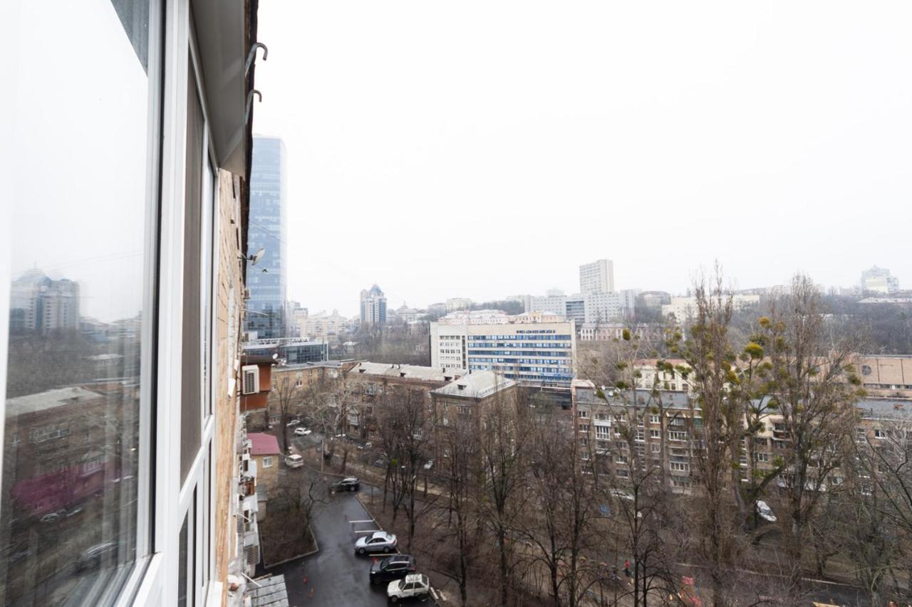 Apartments On Besarabka Kyiv Exterior photo
